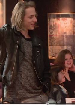 19 + - sezon 2 - odcinek 165