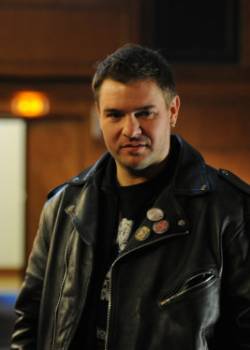 39 i pół - sezon 2 - odcinek 11 (Dirty Trick)