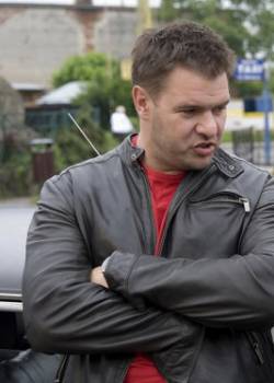 39 i pół - sezon 3 - odcinek 10 (Pogrzeb)