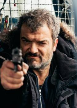 Alex. Brudny glina - sezon 1 - odcinek 1