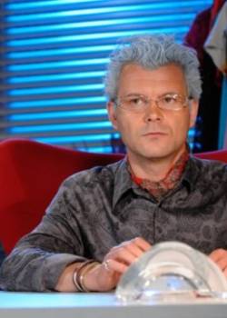 Brzydula - sezon 3 - odcinek 234