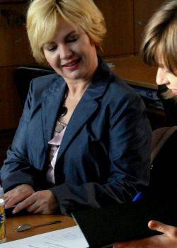 Duch w dom - odcinek 1/8 - Bombowa impreza