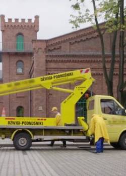 Fachowcy - sezon 1 - odcinek 11 (Elektryk/Alarmy)