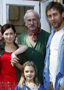 Hotel pod żyrafą i nosorożcem - odcinek 1