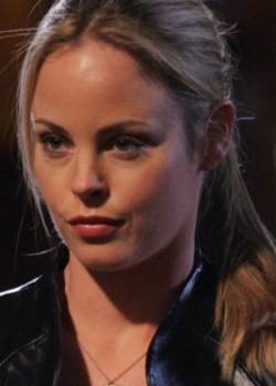 John z Cincinnati - sezon 1 - odcinek 3