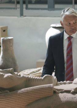 Komisarz Alex - odcinek 93 – Klątwa mumii