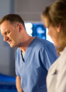 Lekarze nocą - sezon 1 - odcinek 11