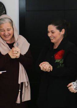 Miłosne potyczki - odcinek 100