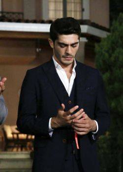 Miłosne potyczki - odcinek 24