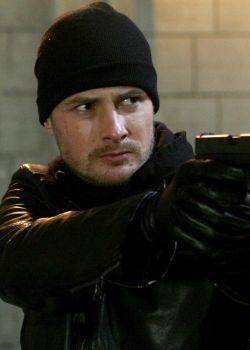 Oficer - odcinek 1 – Zaręczyny