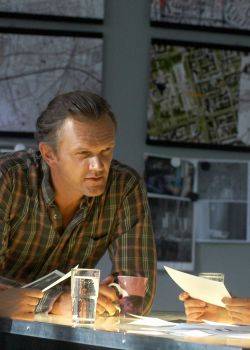 Oficerowie - odcinek 6 – Paparazzi