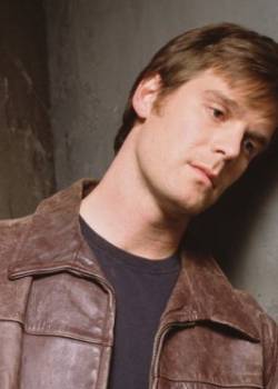 Sześć stóp pod ziemią - sezon 3 - odcinek 12