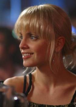 Sześć stóp pod ziemią - sezon 4 - odcinek 2