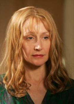 Sześć stóp pod ziemią - sezon 5 - odcinek 6