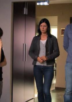 W-11 Wydział Śledczy - sezon 4 - odcinek 1311 (Dom na obrzeżach)