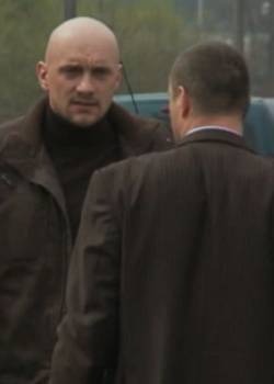 W-11 Wydział Śledczy - sezon 1 - odcinek 907 (Trudna miłość)