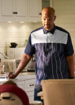 Zabójcza broń - sezon 1 - odcinek 8